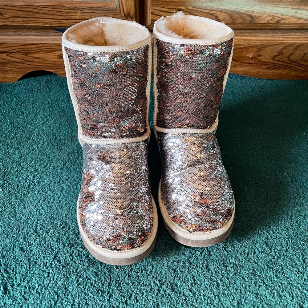 Sparkly Ugg’s- used size 8 women’s
